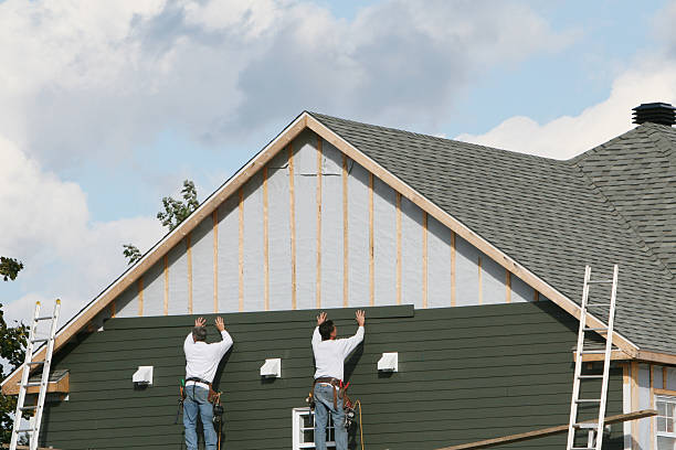 Professional Vinyl Siding technician working in Camden, NJ